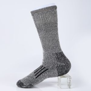 Men's merino wool crew socks, grey — thick outdoor
